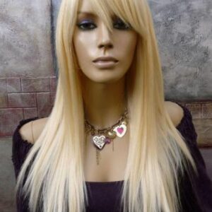 Atraktivní blond paruka