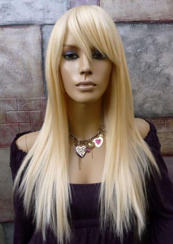 Atraktivní blond paruka