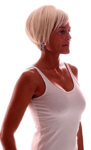 Blond krátká paruka - Obrázek 4